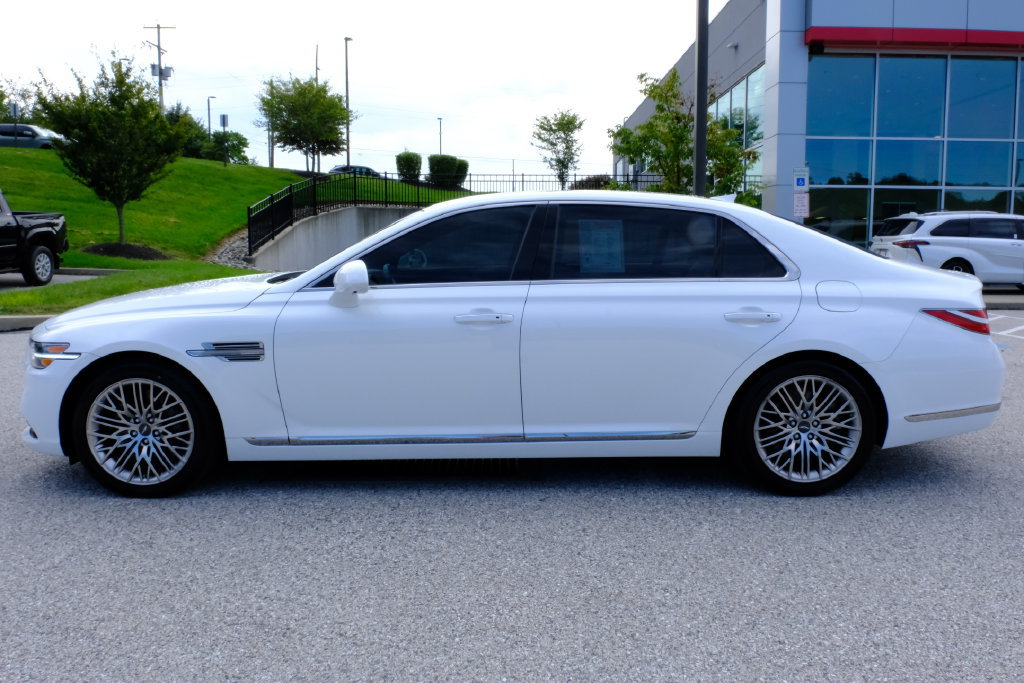 Used 2021 Genesis G90 3.3T Premium RWD image 6