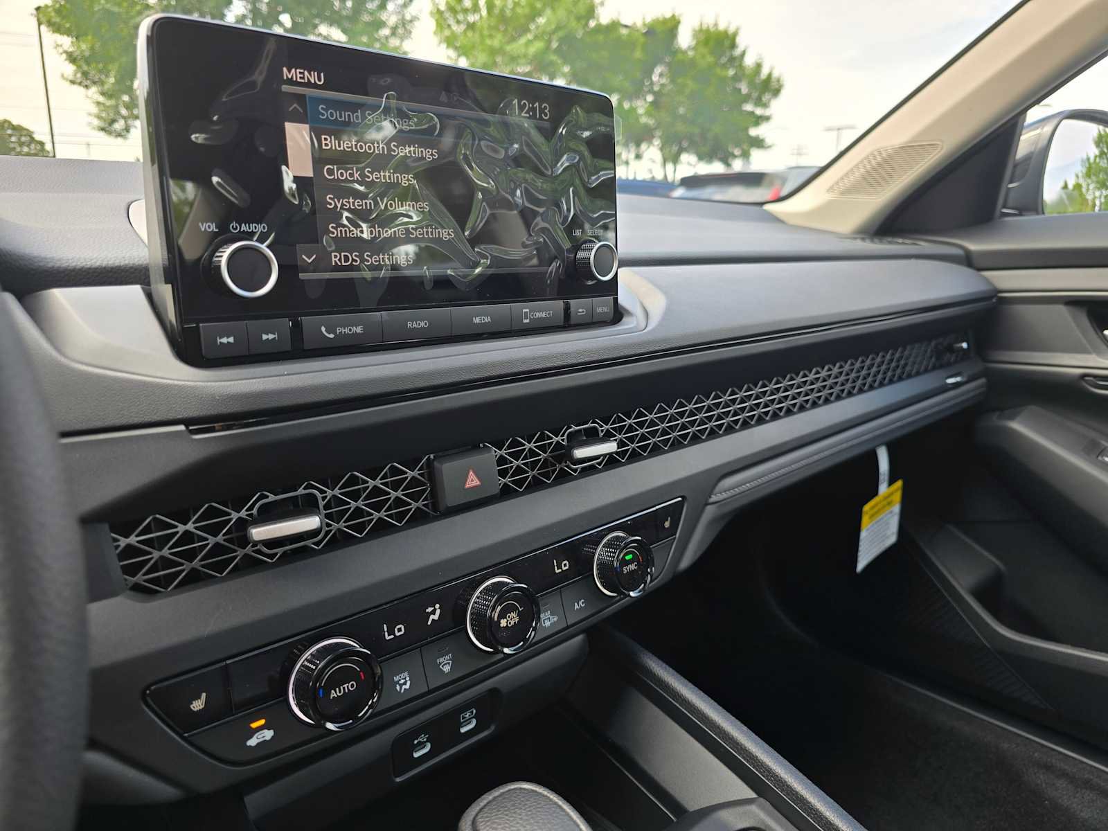 New 2025 Honda Accord SE image 29