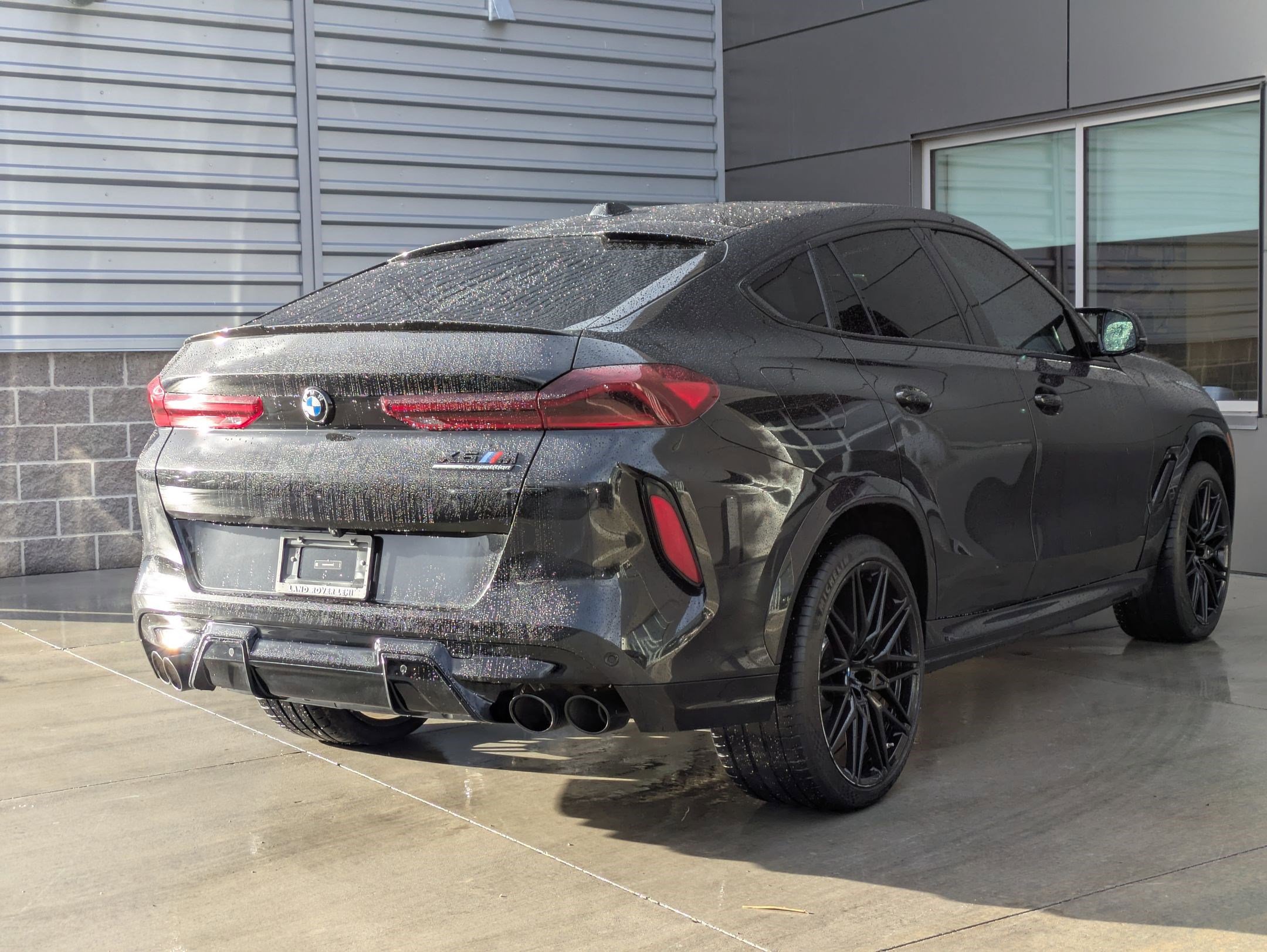 Used 2024 BMW X6 M Competition w/ Executive Package image 5