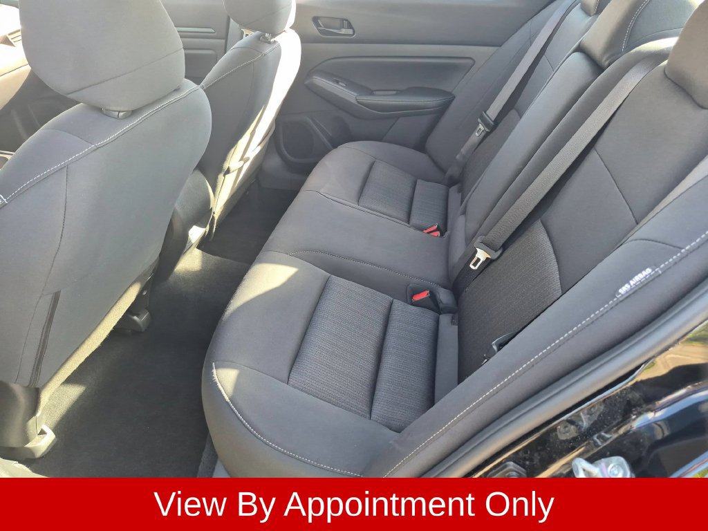 Used 2025 Nissan Altima 2.5 SV FWD image 25