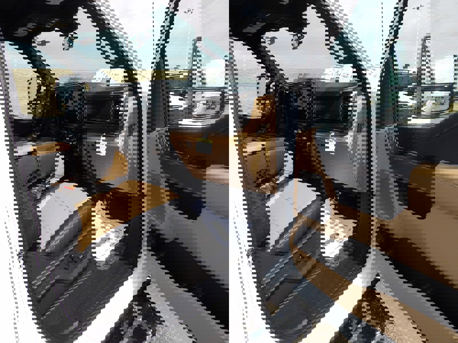 New 2025 Ford F250 Lariat w/ Chrome Package image 14