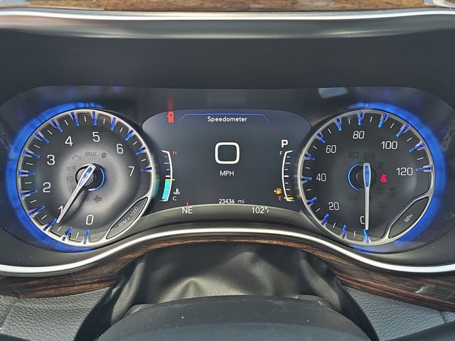 Used 2023 Chrysler Pacifica Limited w/ Uconnect Theater Family Group AWD/4WD image 23