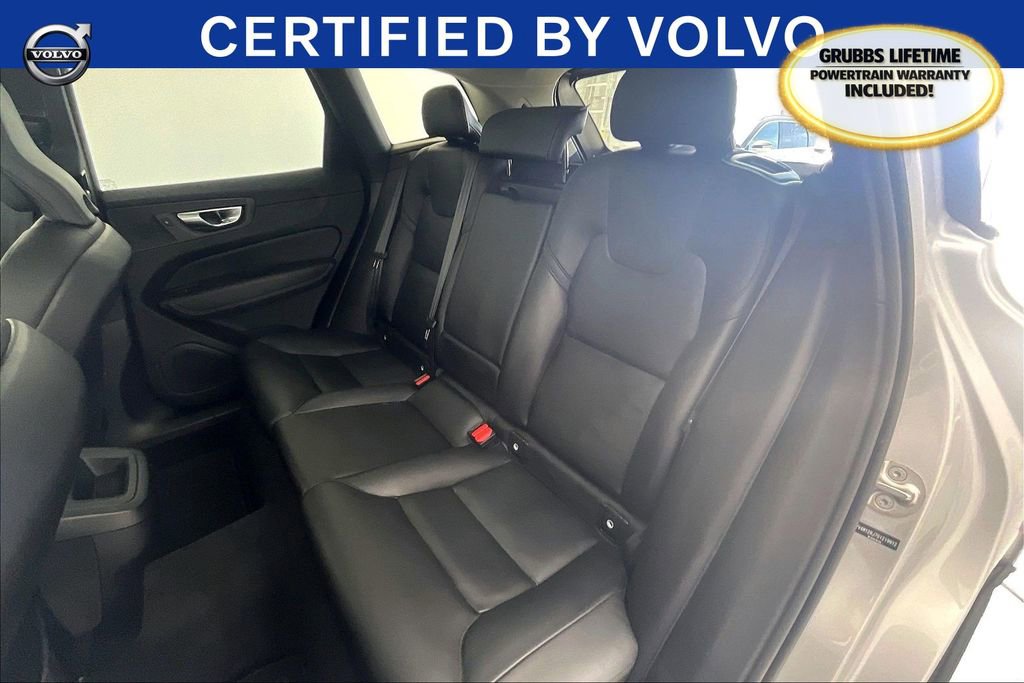 Used 2025 Volvo XC60 B5 Core image 34