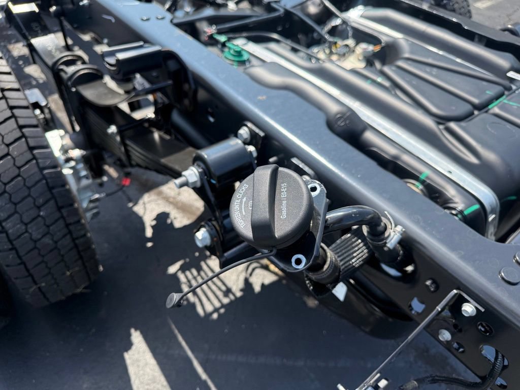 New 2026 Ford F550 2WD Regular Cab Super Duty image 37