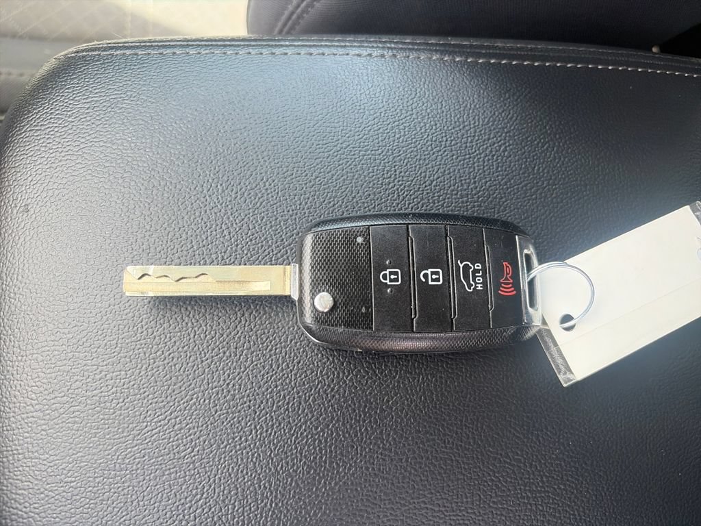 Used 2020 Kia Sorento L FWD image 28