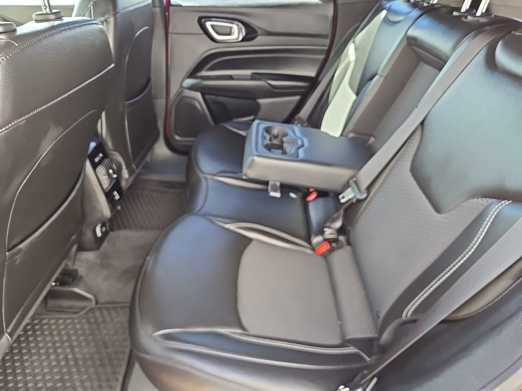 Used 2023 Jeep Compass Altitude w/ Convenience Group image 16