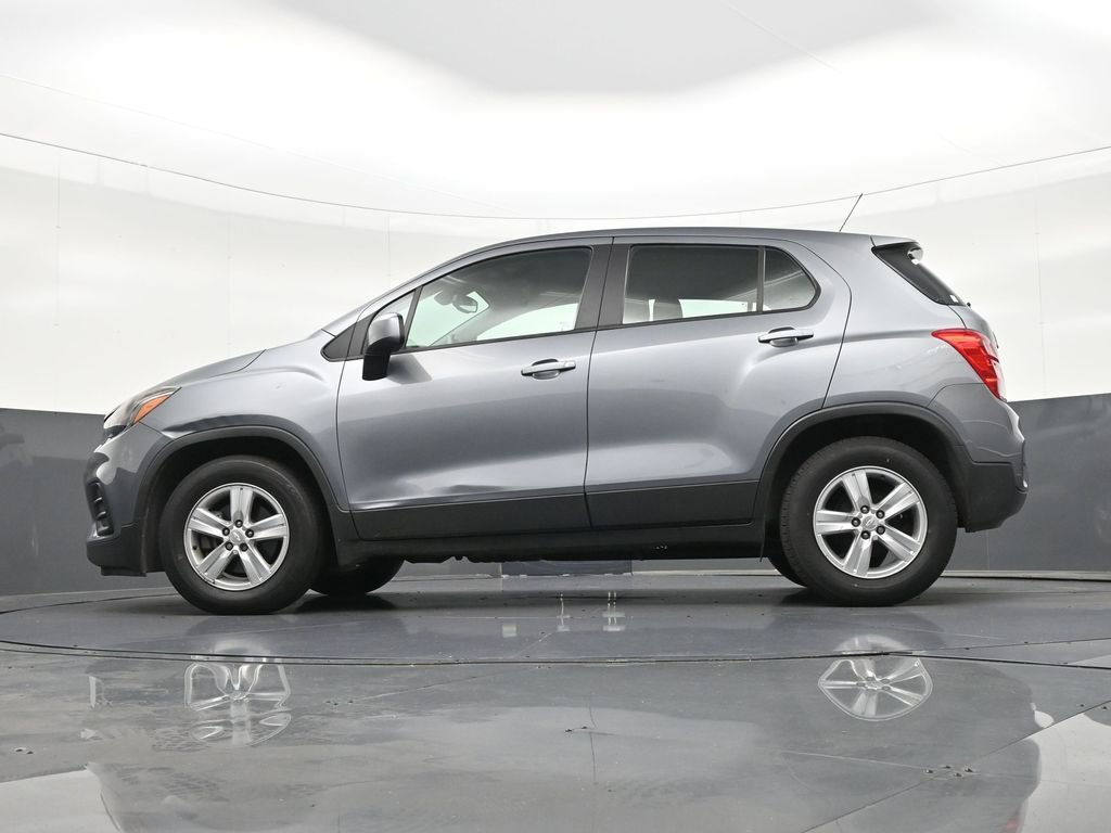 Used 2020 Chevrolet Trax LS image 24