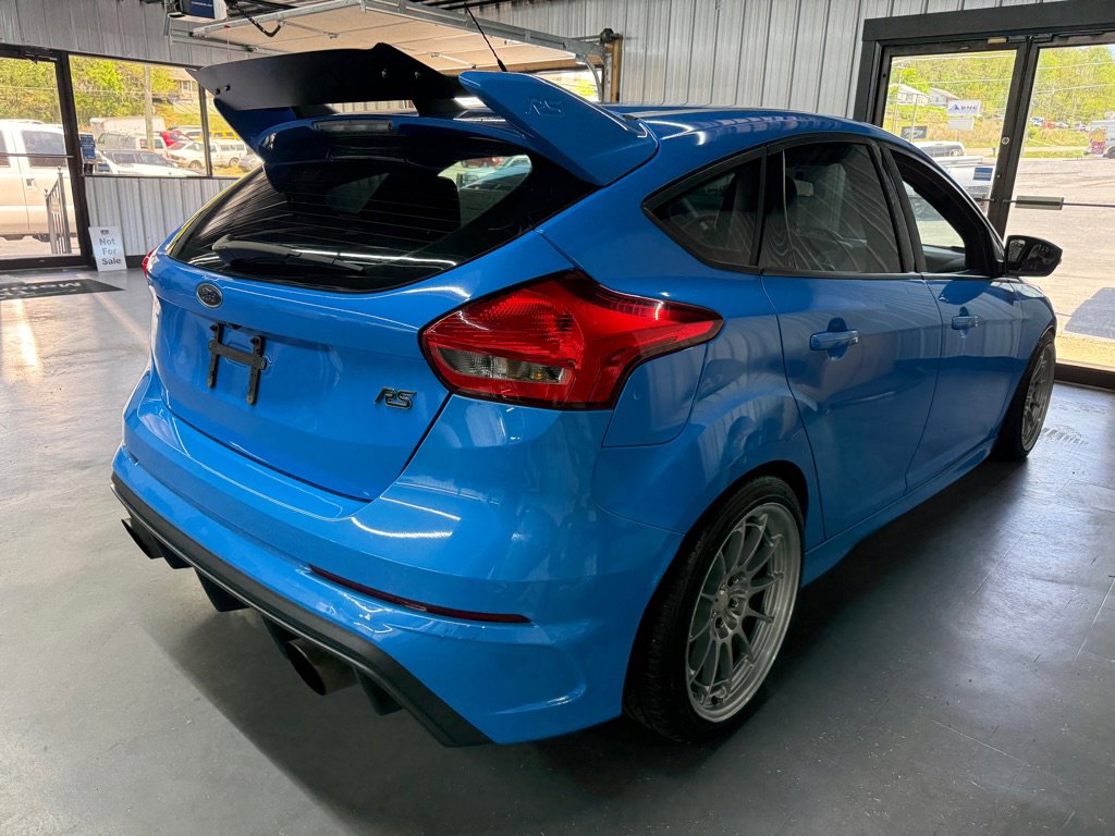 Used 2017 Ford Focus RS AWD/4WD image 8