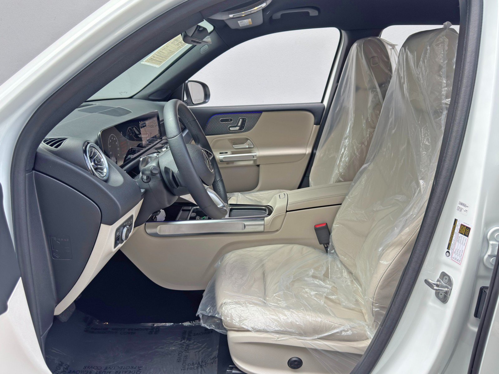 Used 2025 Mercedes-Benz GLB 250 image 15