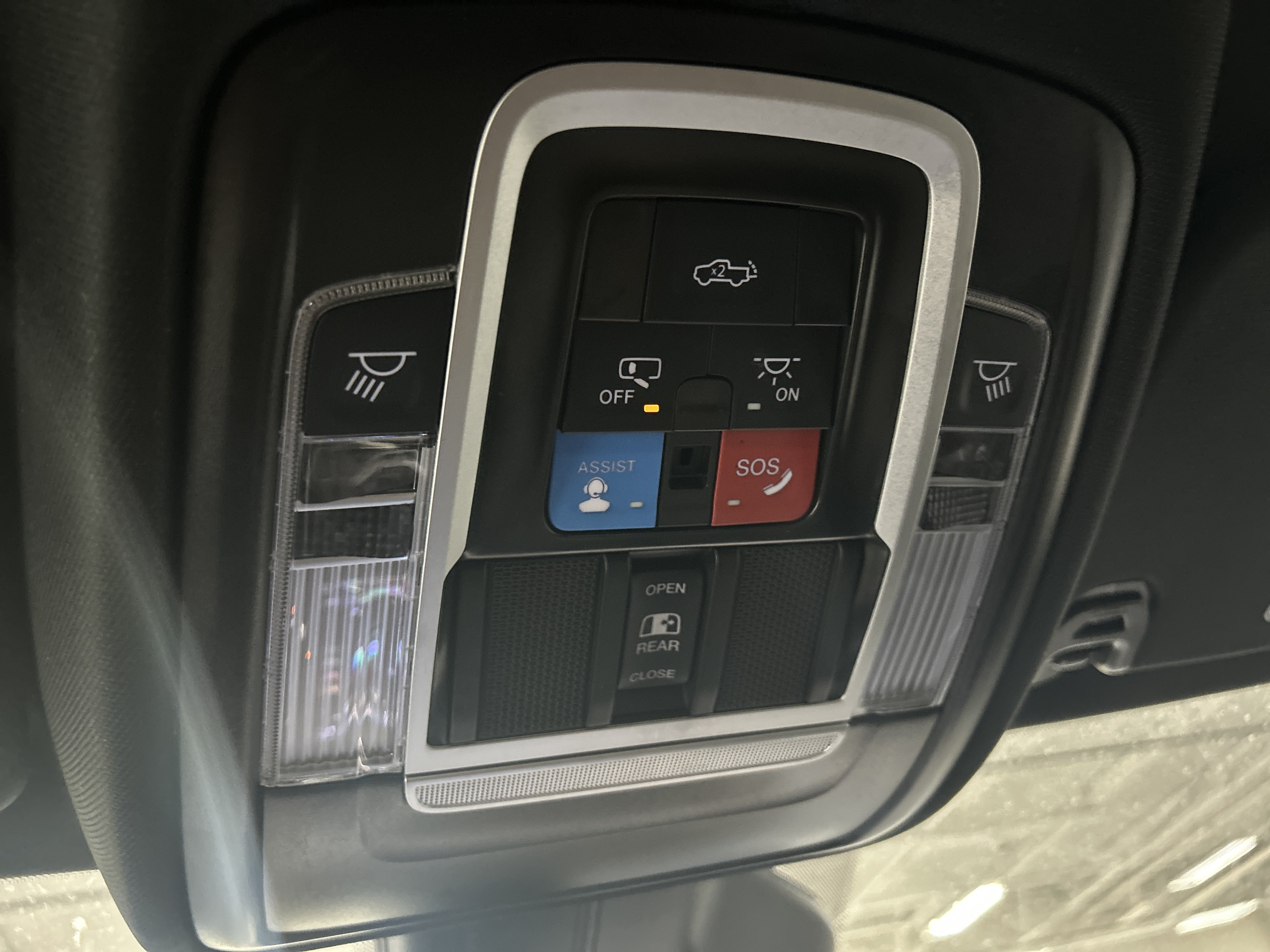 Used 2025 RAM 1500 Big Horn AWD/4WD image 22