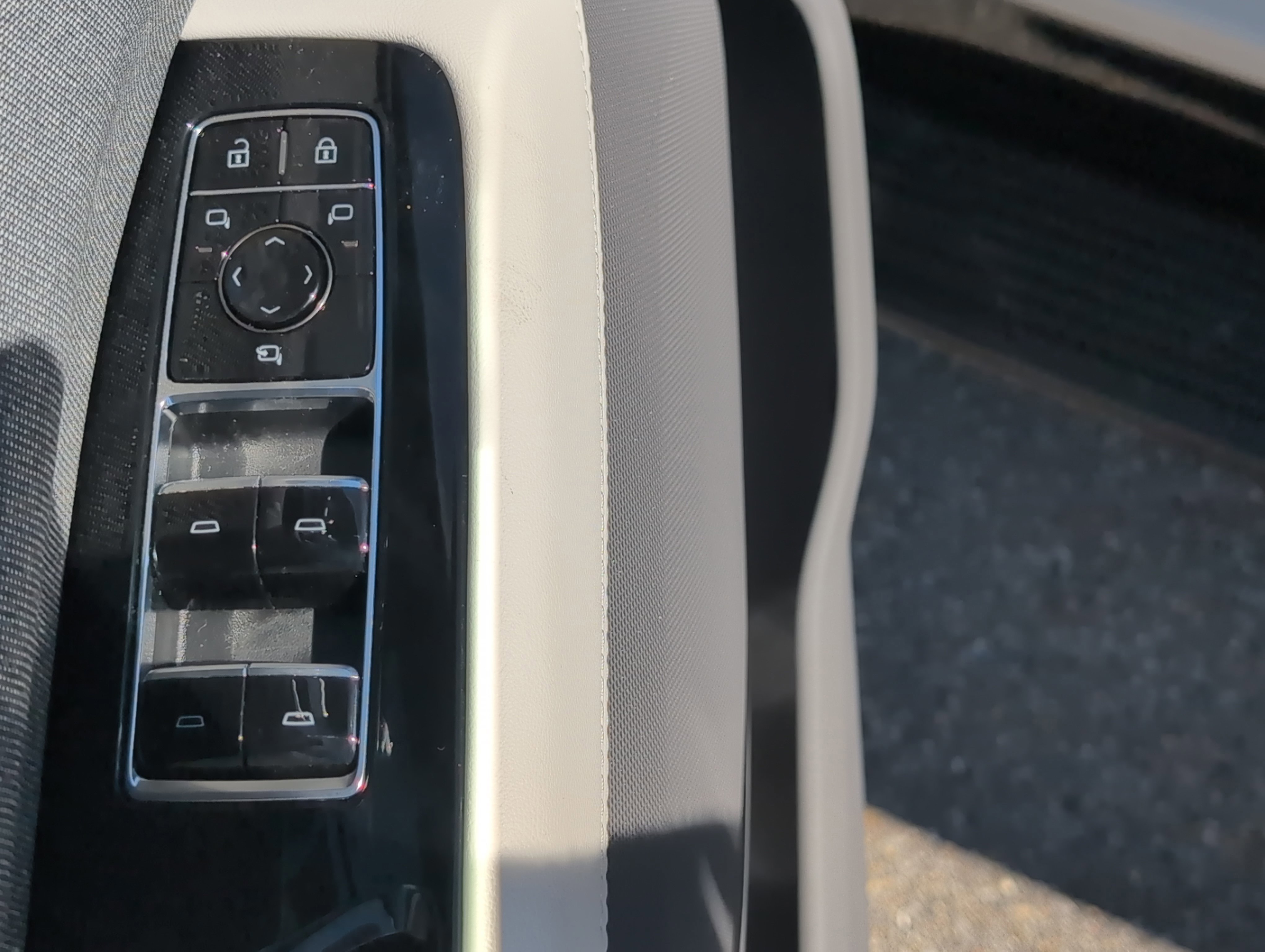 New 2026 Cadillac Escalade IQ Luxury 1 w/ LPO, Floor Liner Package image 11