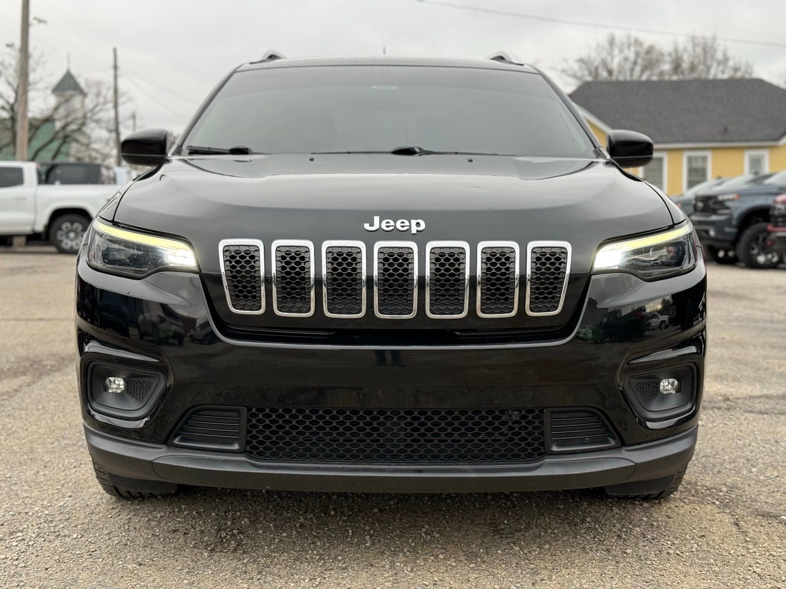 Used 2019 Jeep Cherokee Latitude w/ Popular Appearance Group image 10
