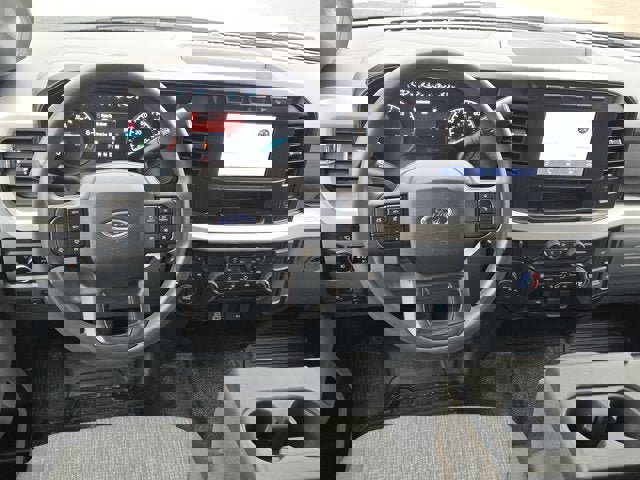Used 2024 Ford F250 XLT w/ FX4 Off-Road Package image 16