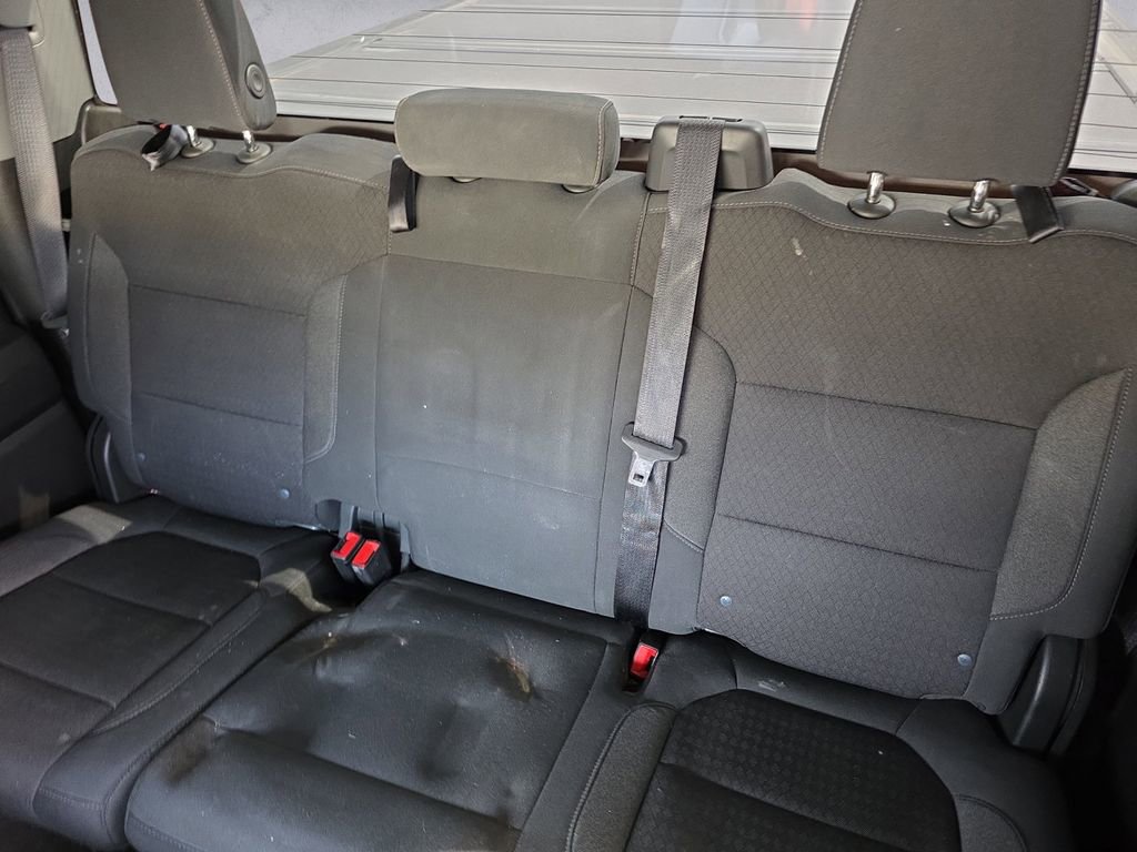 Used 2021 Chevrolet Silverado 1500 LT image 13