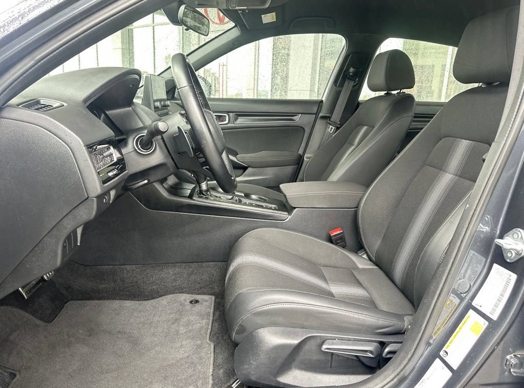 Used 2025 Honda Civic Sport image 9