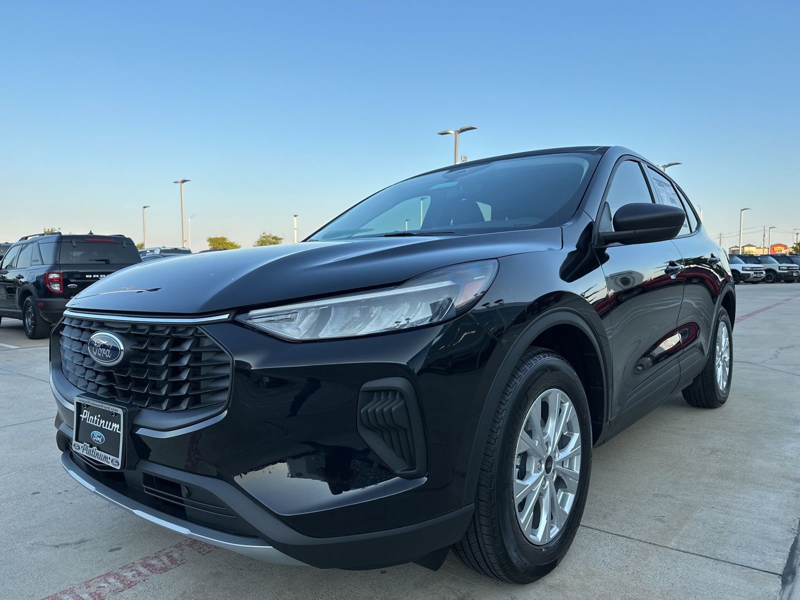 Used 2025 Ford Escape Active FWD image 3