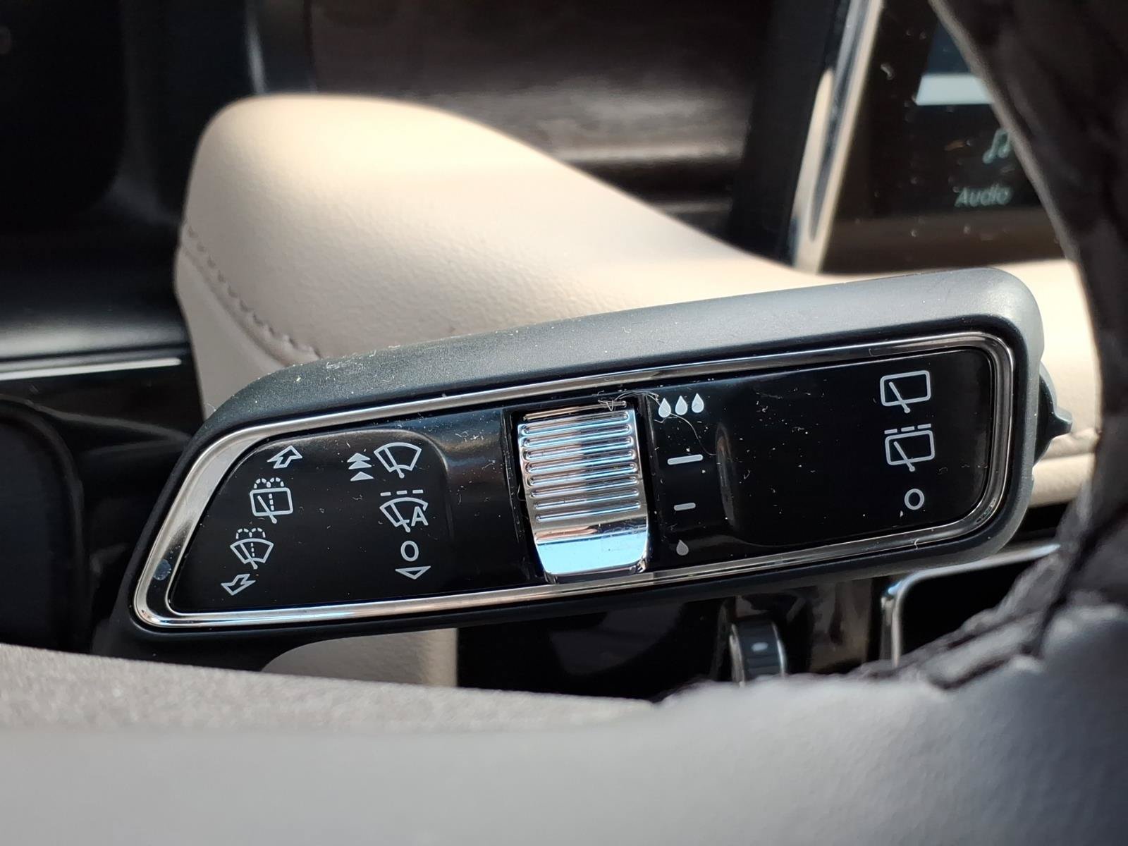 Used 2023 Lincoln Nautilus Reserve AWD/4WD image 24