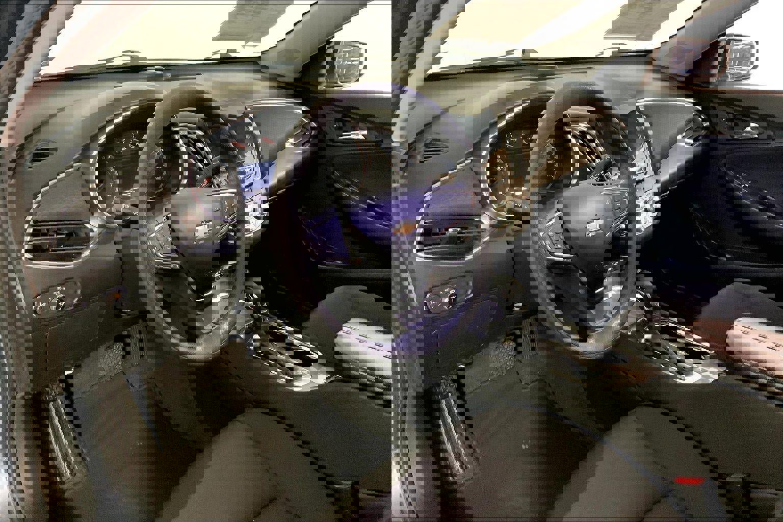 Used 2021 Chevrolet Malibu LT image 14