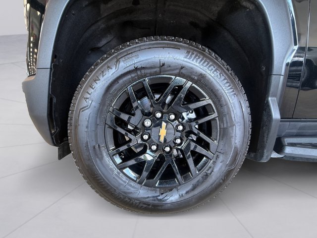 Used 2026 Chevrolet Silverado EV LT AWD/4WD image 9