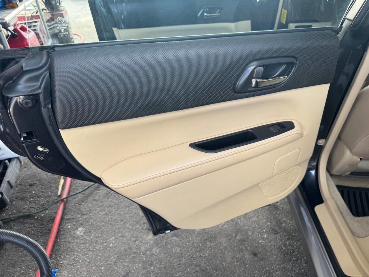 Used 2008 Subaru Forester 2.5X L.L. Bean image 21