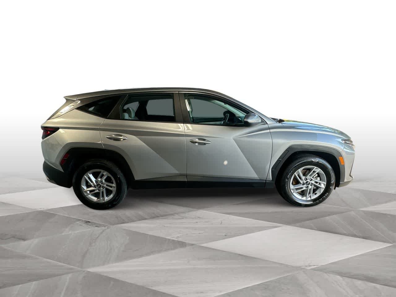 Used 2026 Hyundai Tucson SE FWD image 9