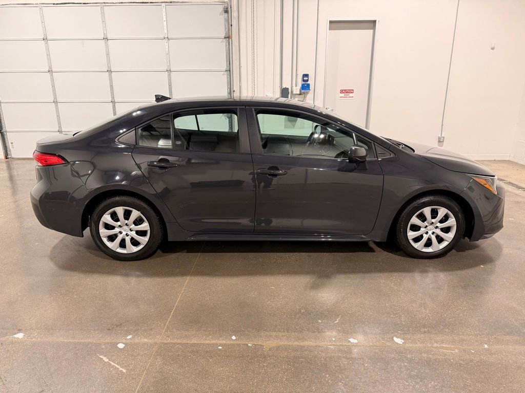 Used 2024 Toyota Corolla LE image 4