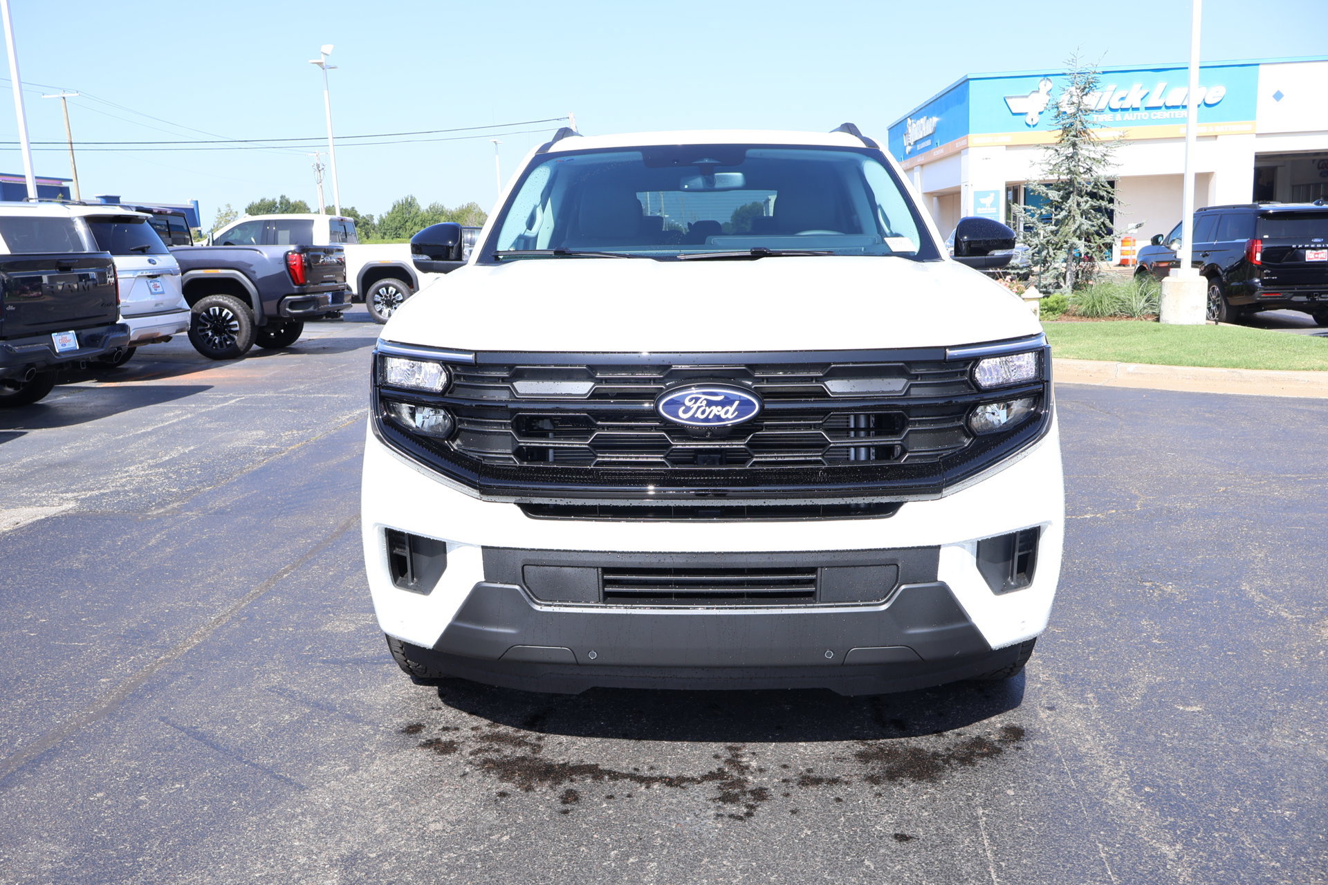 New 2027 Ford Expedition Active AWD/4WD image 11