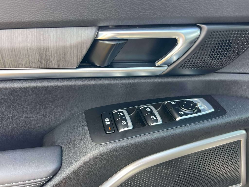 Certified 2024 Kia Telluride EX w/ EX Captain's Chair Package AWD/4WD image 16