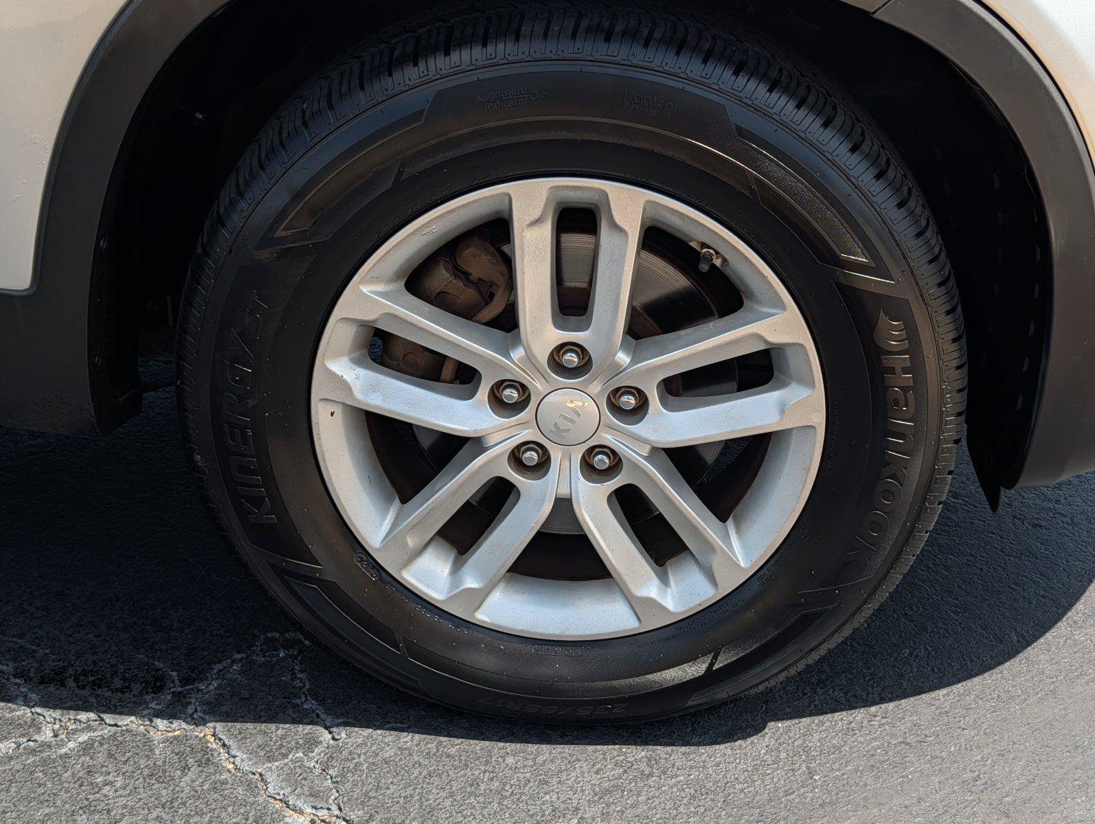 Used 2014 Kia Sorento LX FWD image 32