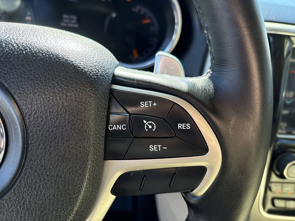 Used 2017 Jeep Grand Cherokee Limited image 15