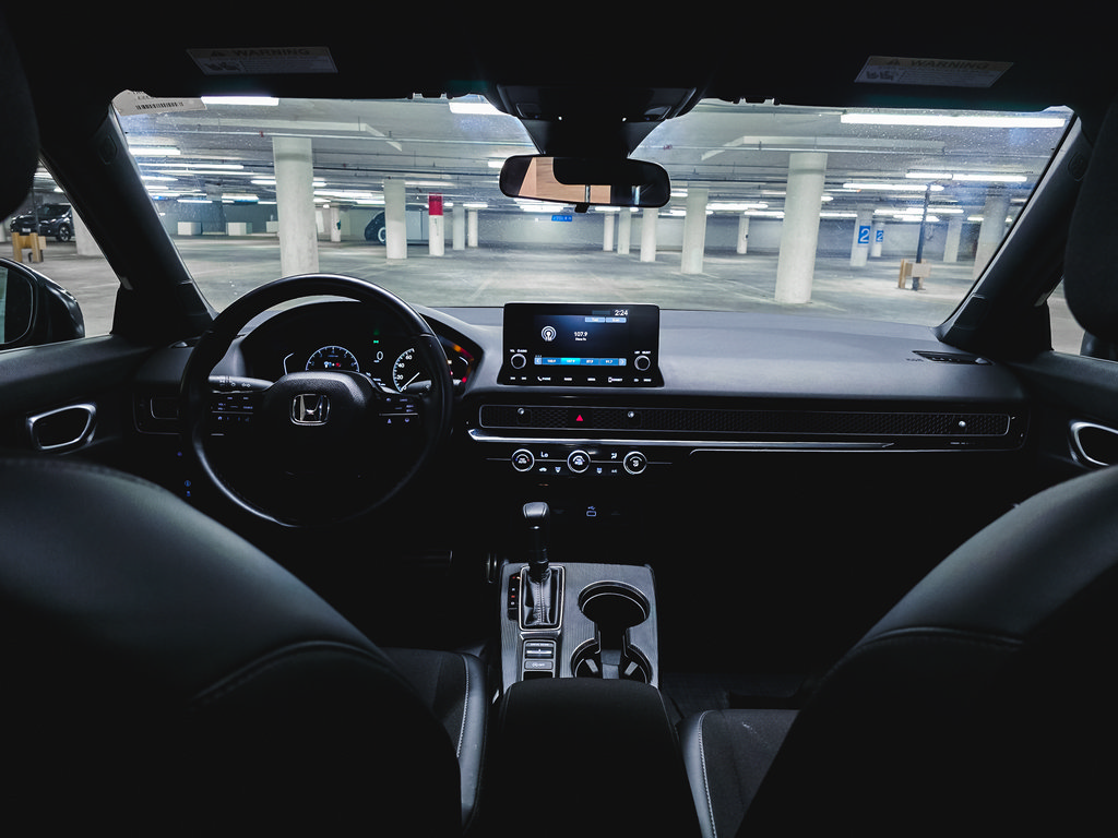 Used 2025 Honda Civic Sport image 3