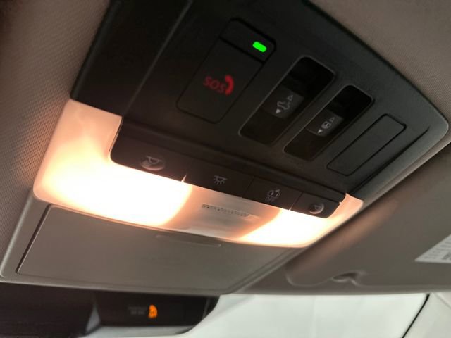 Used 2025 Mitsubishi Outlander 4WD Plug-In Hybrid image 33