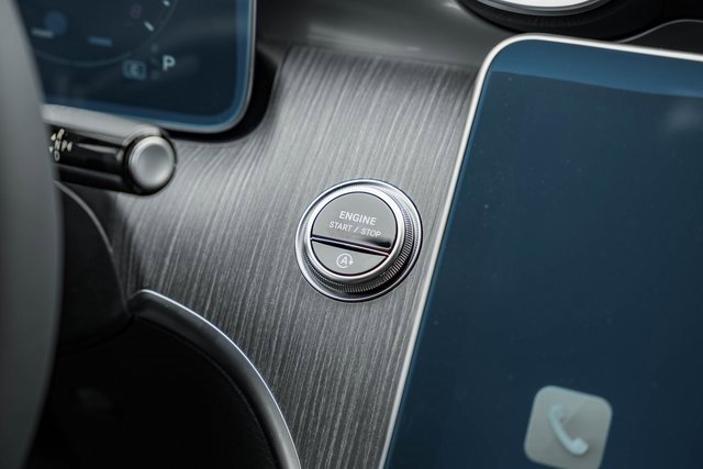 New 2025 Mercedes-Benz C 300 4MATIC Sedan image 23