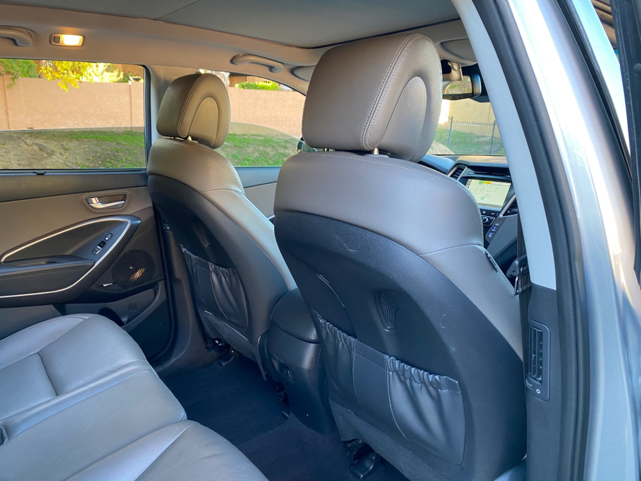 Used 2017 Hyundai Santa Fe SE Ultimate 3.3L Auto w/ SE Ultimate Tech Package 03 image 48