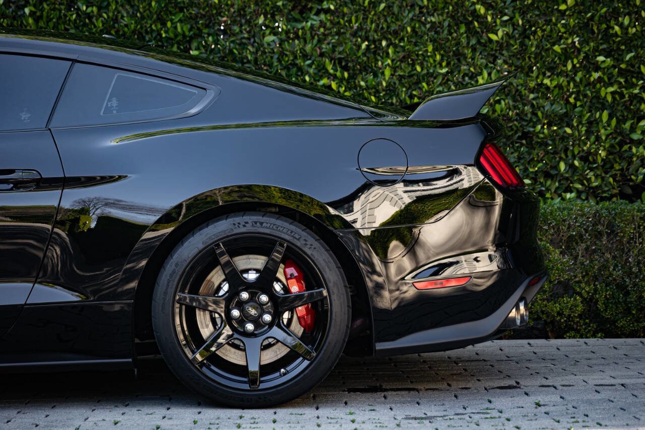 Used 2019 Ford Mustang Shelby GT350R w/ GT350R Equipment Group 920A image 7