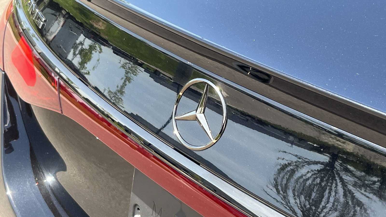 Certified 2025 Mercedes-Benz E 53 AMG e 4MATIC Sedan image 23