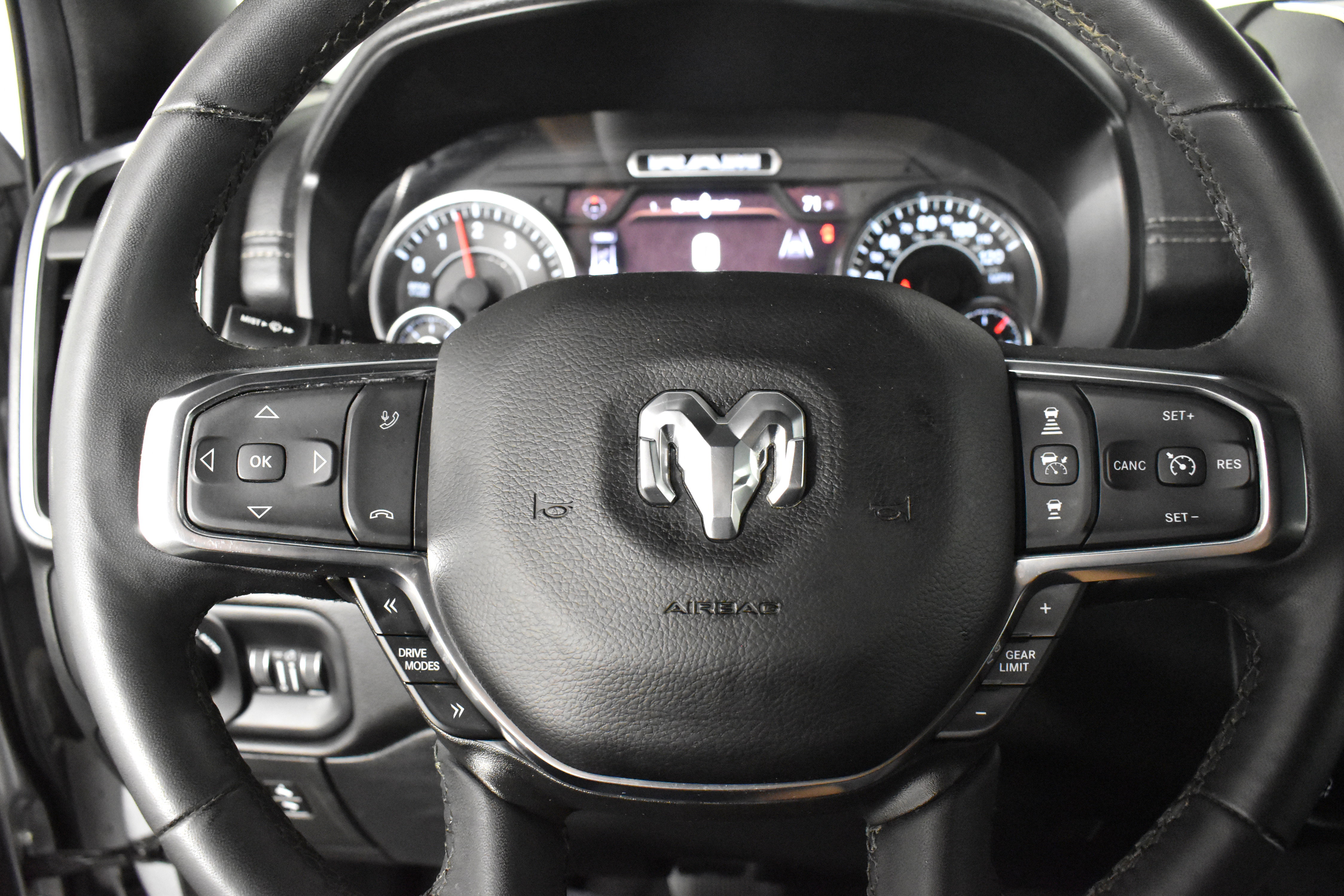 Used 2025 RAM 1500 Laramie image 20