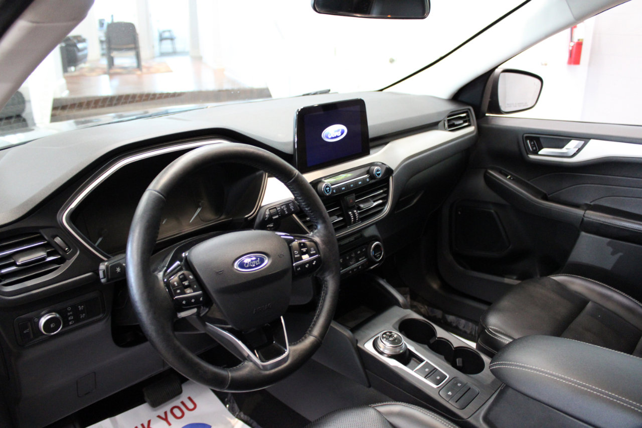 Used 2021 Ford Escape SEL image 7