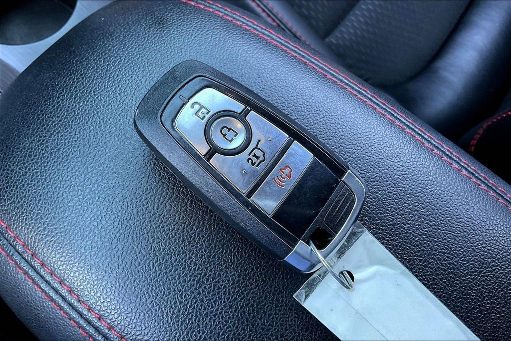 Used 2025 Ford Escape ST-Line image 33