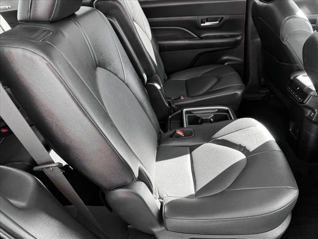 Certified 2025 Toyota Grand Highlander AWD image 19