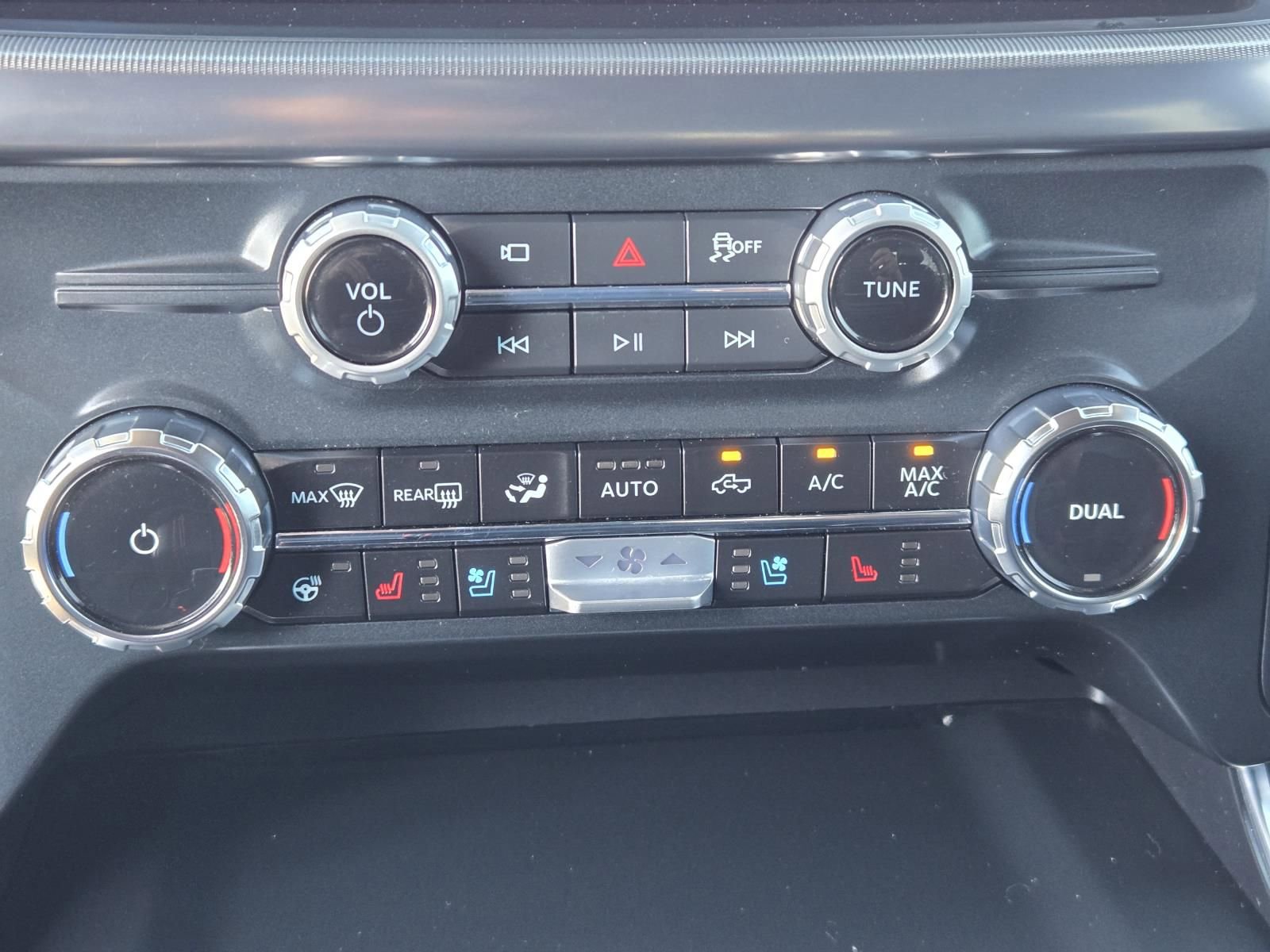 Used 2025 Ford F150 Raptor image 14