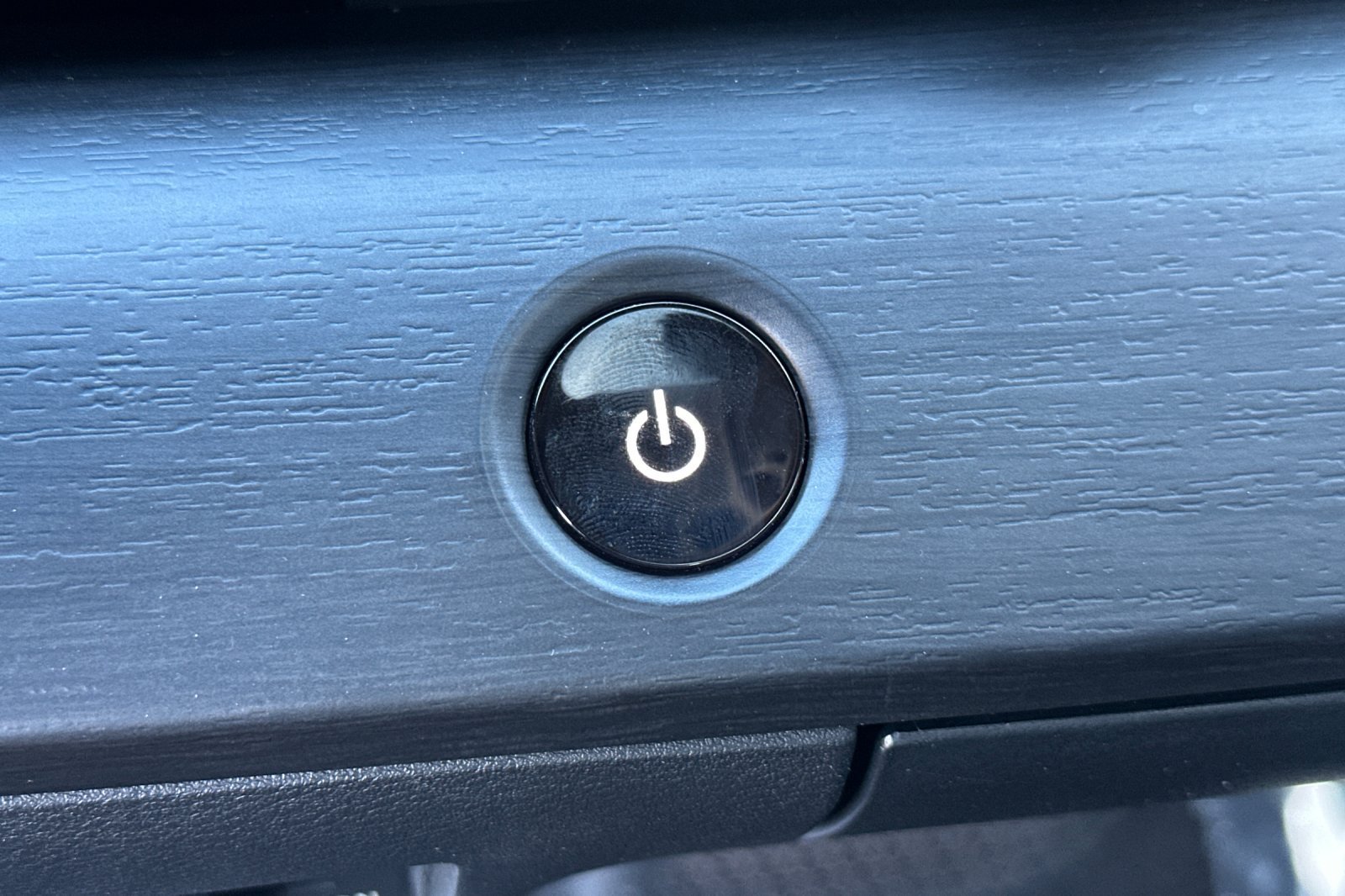 Certified 2024 Nissan Ariya AWD image 34