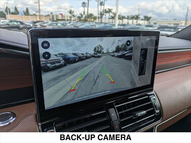 Used 2024 Lincoln Navigator L Reserve AWD/4WD image 18