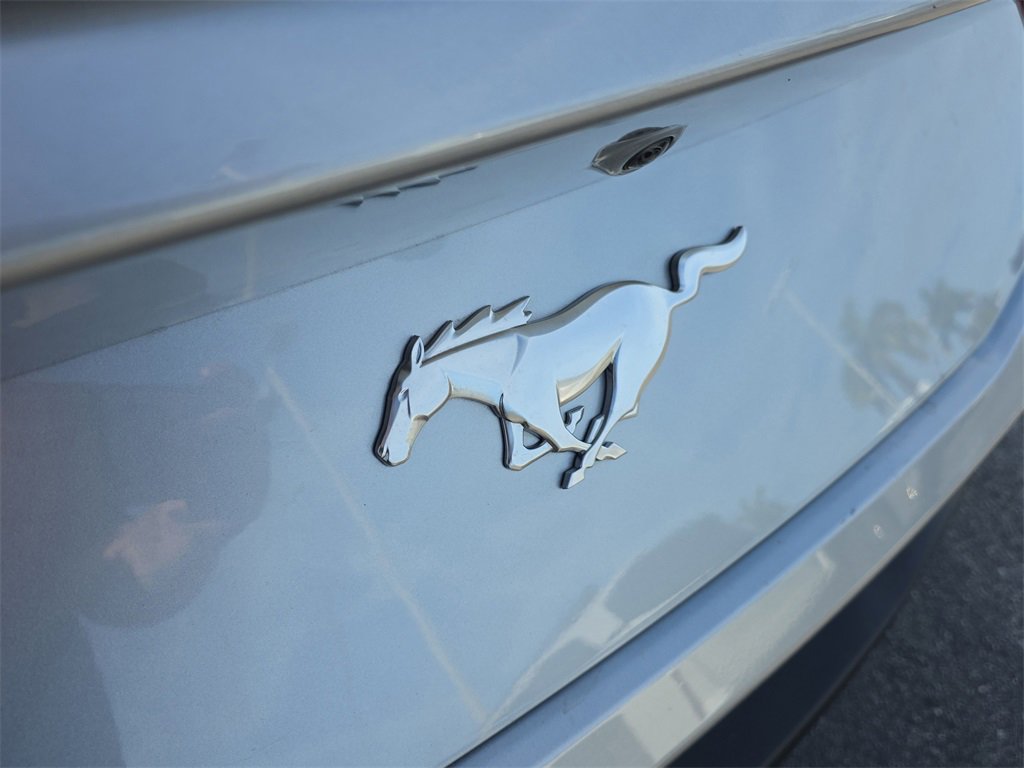 Used 2025 Ford Mustang Premium image 5