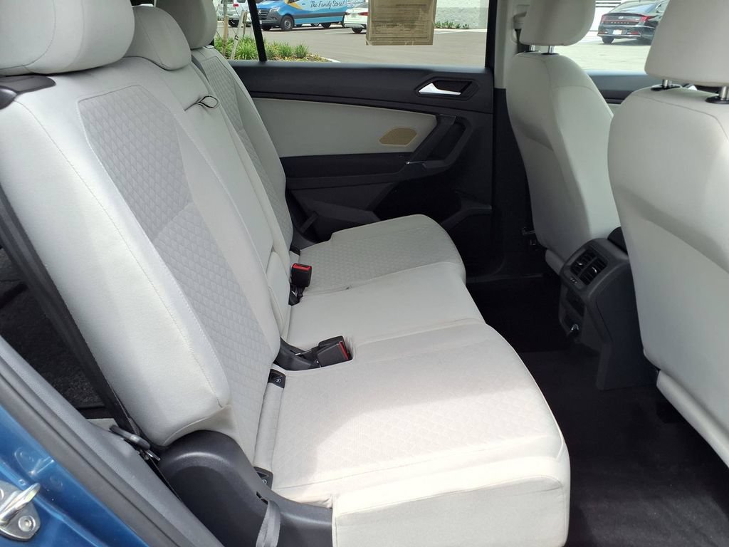 Used 2020 Volkswagen Tiguan S FWD image 16