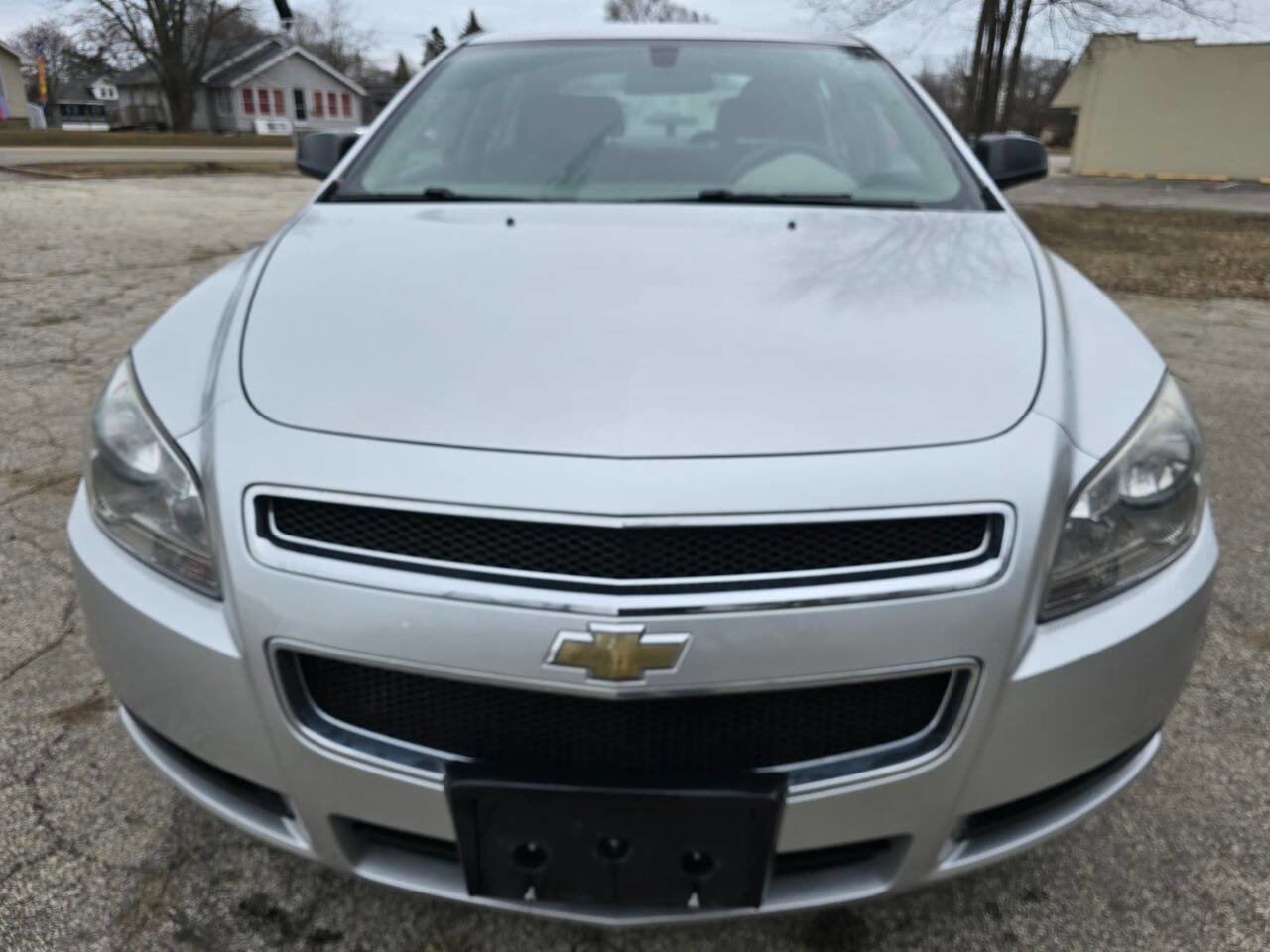 Used 2011 Chevrolet Malibu LS image 2