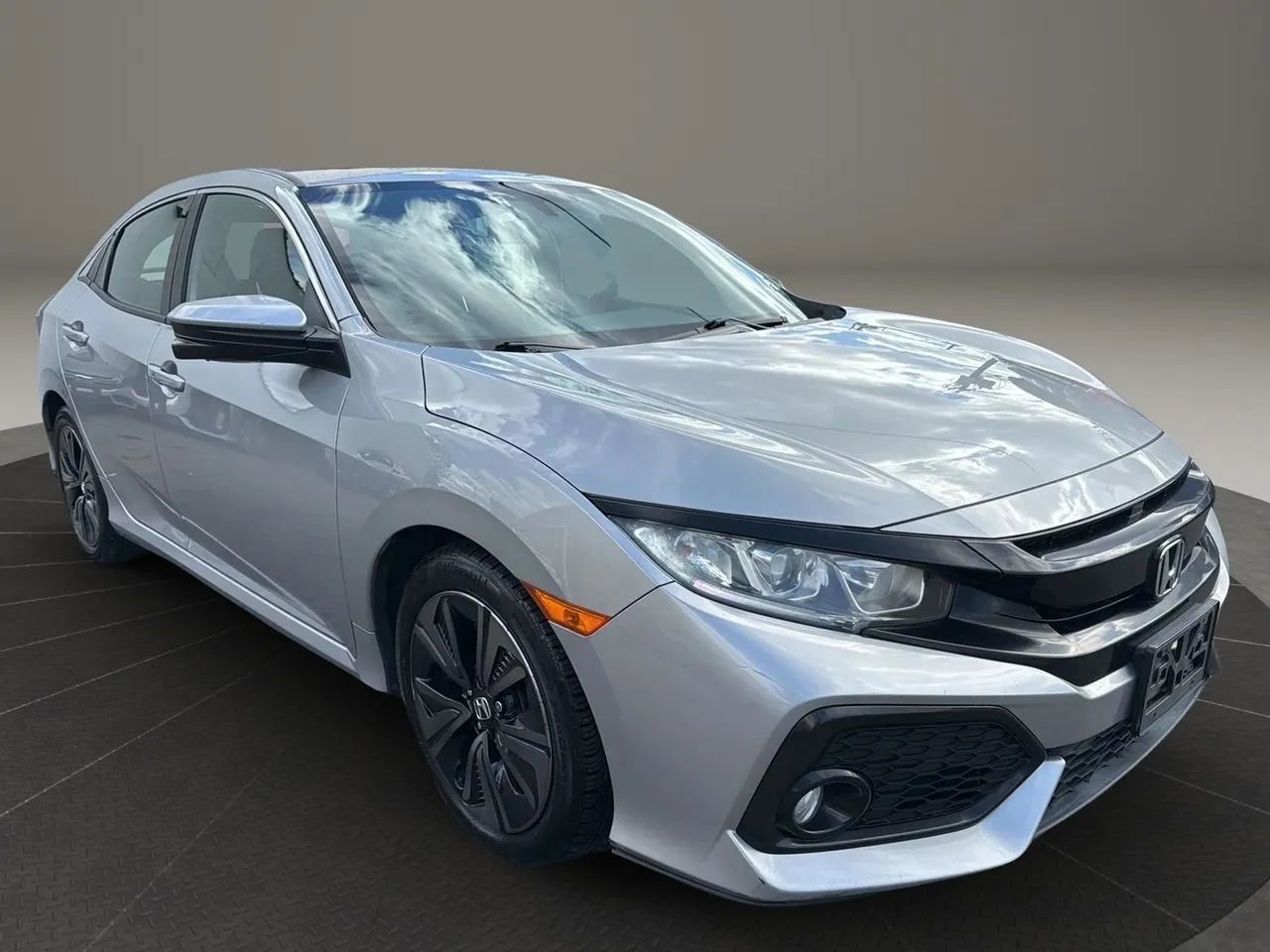 Used 2017 Honda Civic EX image 3