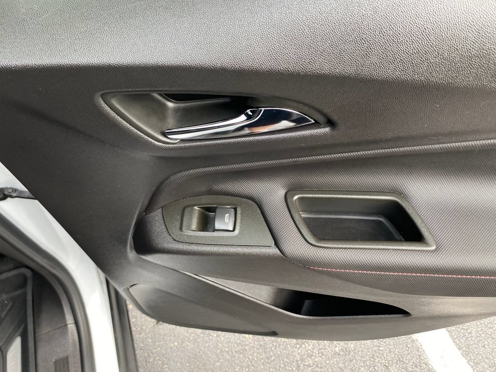 Used 2024 Chevrolet Equinox RS AWD/4WD image 14