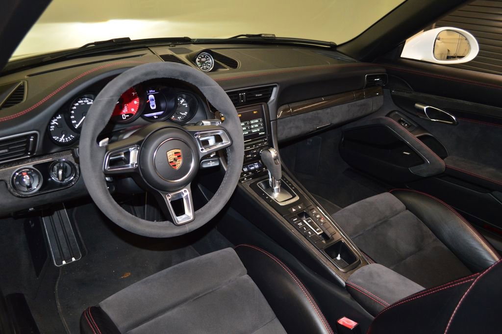 Used 2016 Porsche 911 Targa 4 GTS AWD/4WD image 4
