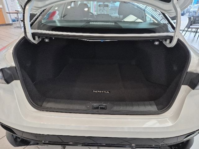 New 2026 Nissan Sentra SR FWD image 19